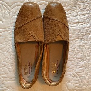 Bobs from Skechers memory foam shoes size 10 NEW!